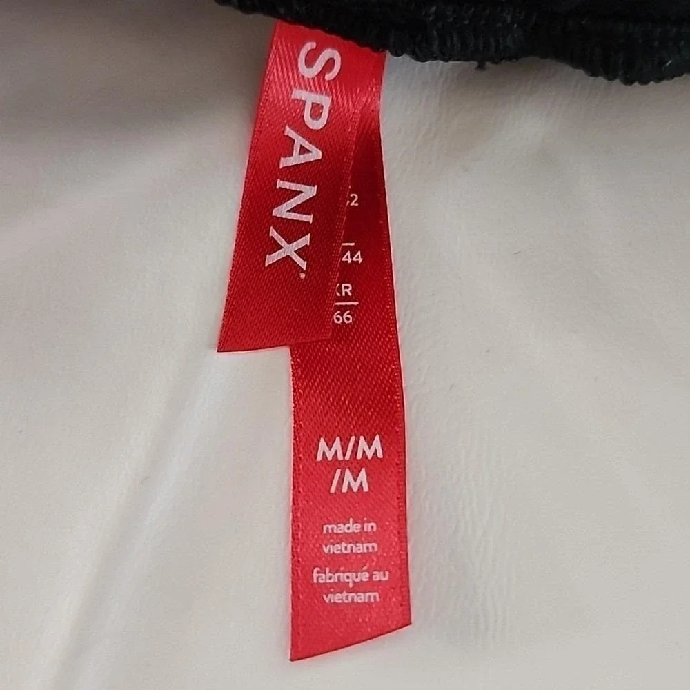 SPANX Spanxsmooth Soft and Smooth Jogger‎ Pants Black Size Medium